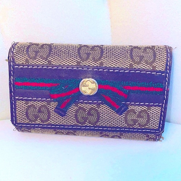 LAST CHANCE! Sale!🎉Gucci 6-ring Key Holder With Bow - Picture 1 of 6